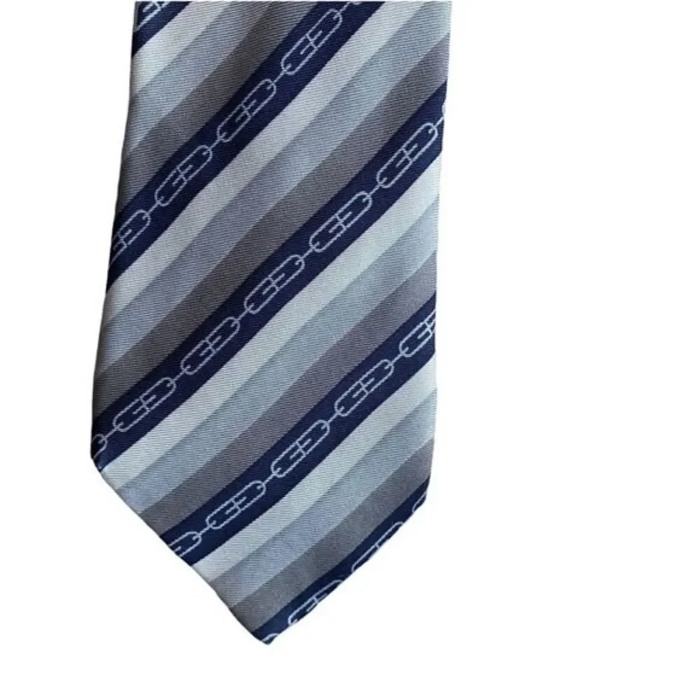 Gucci Mens GG Link Logo Print Neck Tie Blue Stripe 100% Silk Luxury Professional